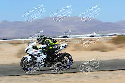 media/Apr-15-2022-Apex Assassins (Fri) [[9fb2e50610]]/Trackday Level 1/Session 2/Speed Shots/